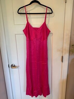 Closet London V-Neck Hot Pink Satin Dress